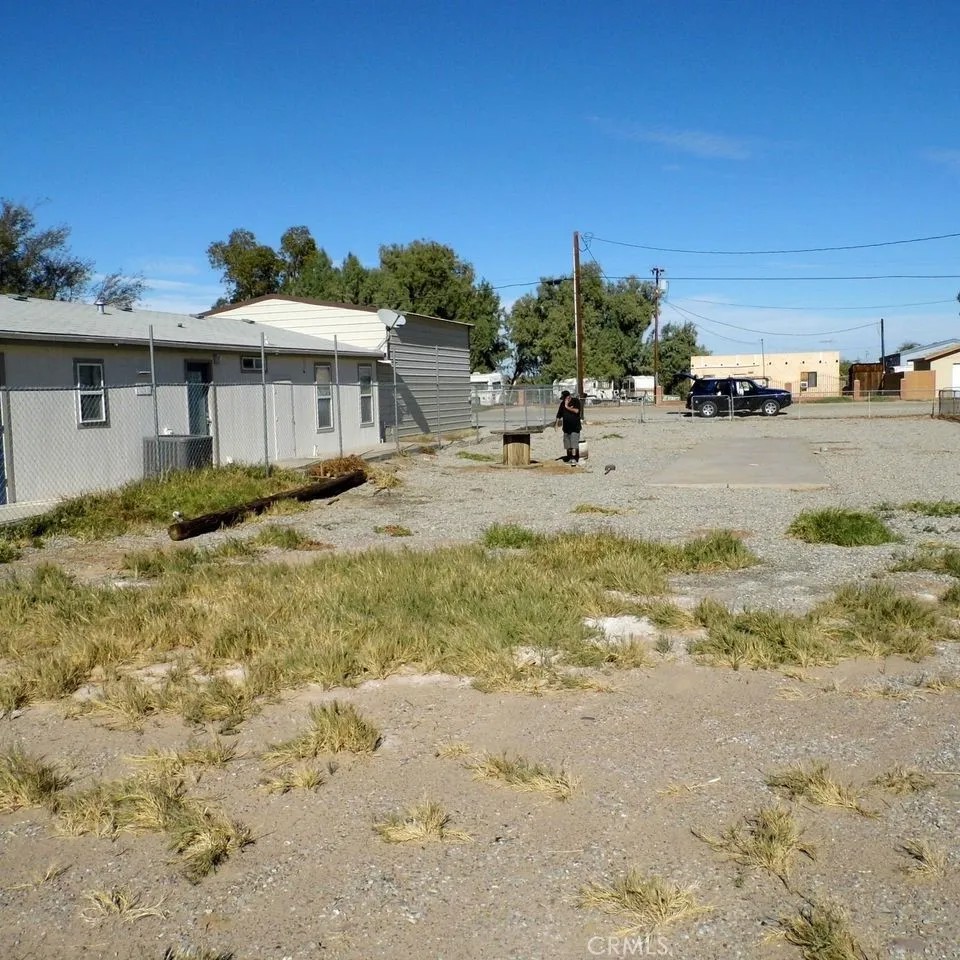 139 Clark
