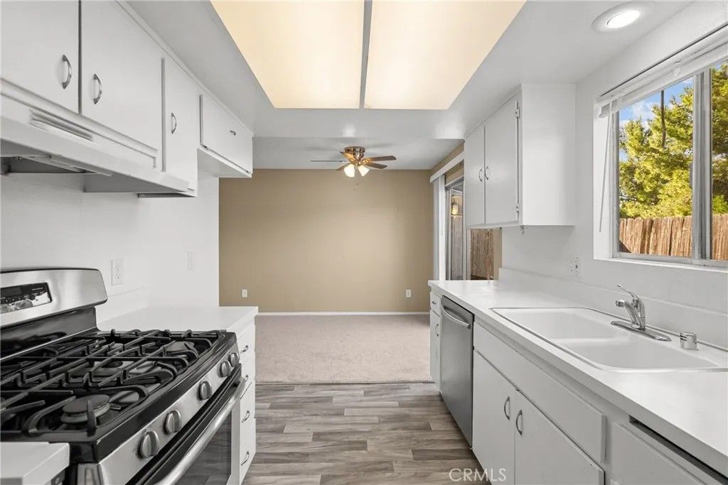 Photo of 2185 Via Sonora, Oceanside, CA 92054 (MLS # SR26046791)