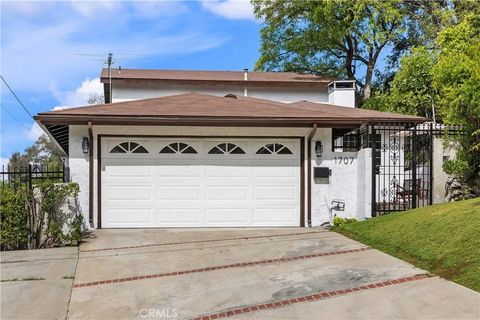 Photo of 1707 Upperton Ave, Los Angeles, CA 90042 (MLS # AR26088556)