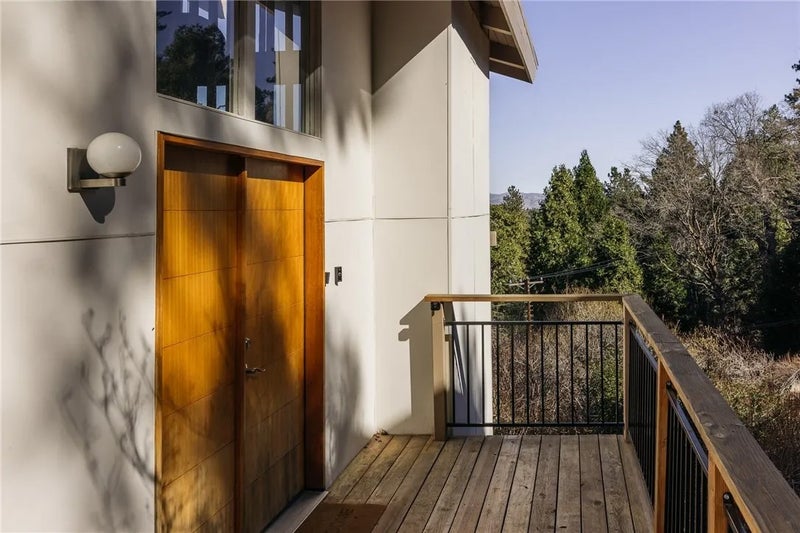 859 Strawberry Peak Road