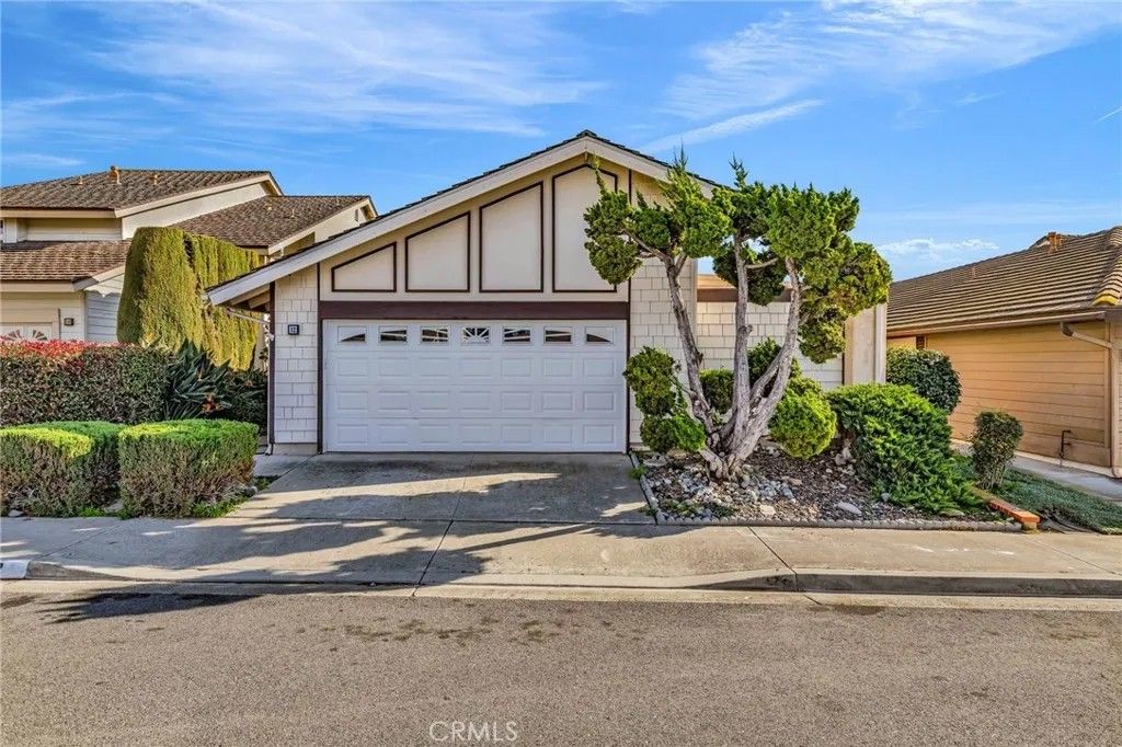 Photo of 12 Calandria, Irvine, CA 92620 (MLS # OC25279885)