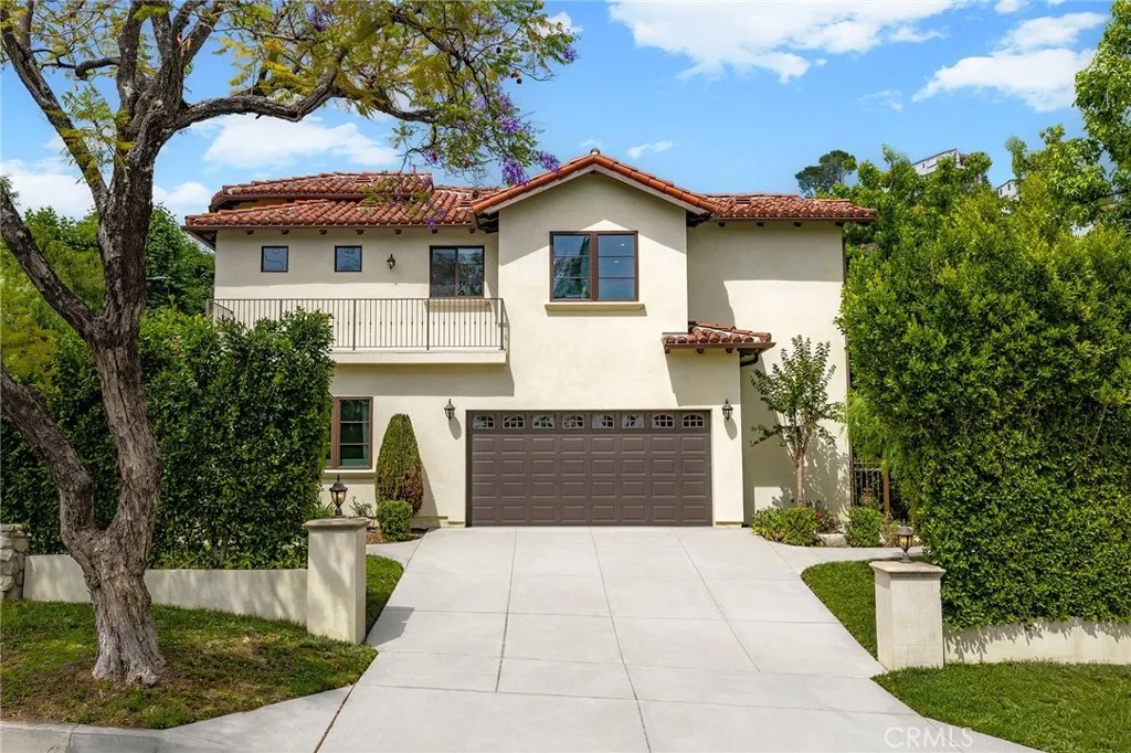 100 Country Club Drive