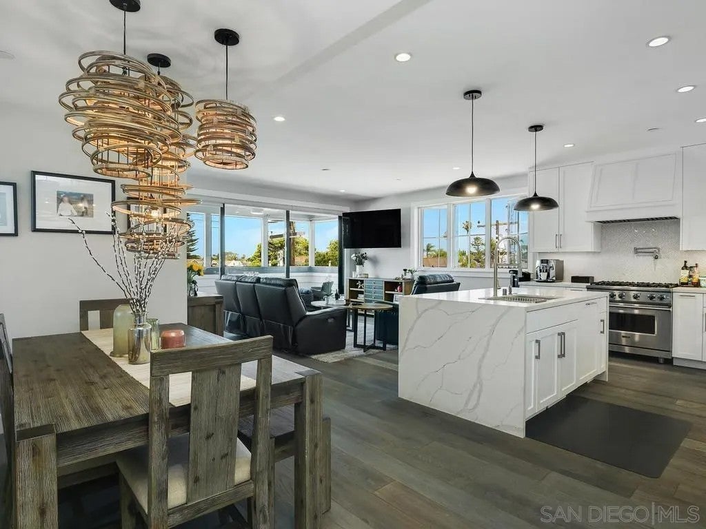 Photo of 434 Orange Avenue #3B, Coronado, CA 92118 (MLS # 260008861)