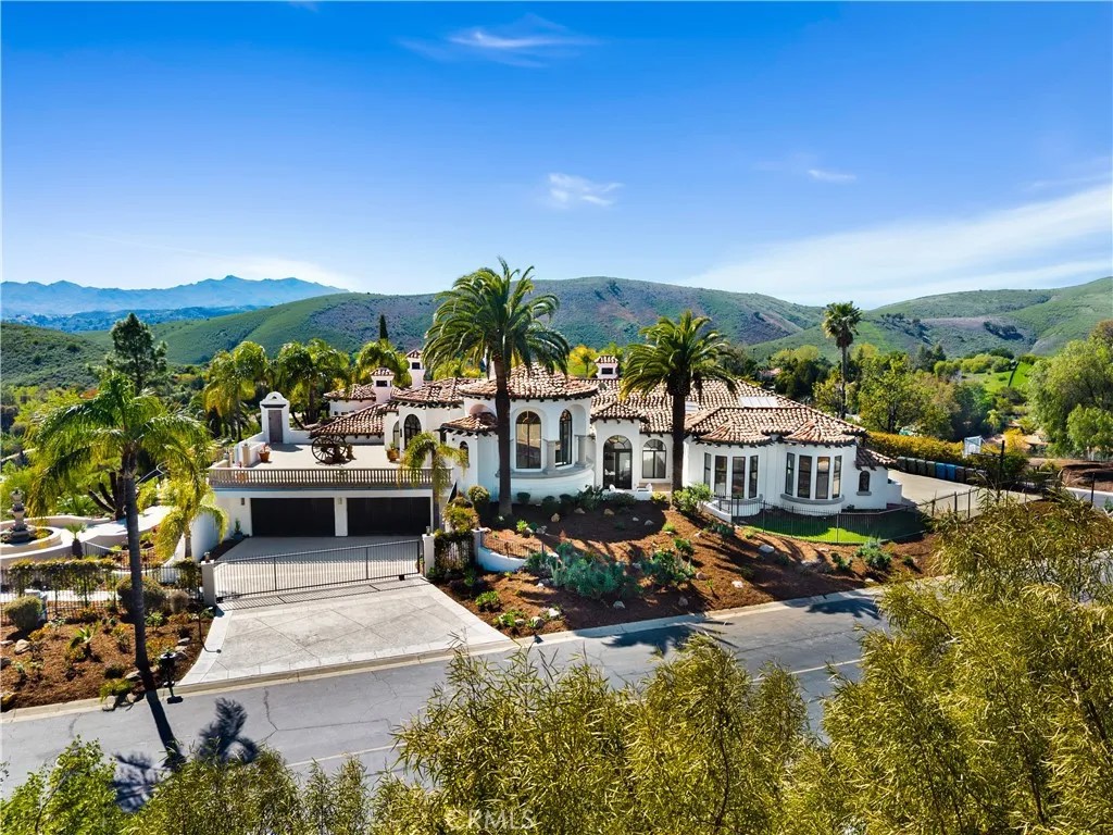 1090 Vista Ridge Lane