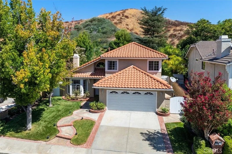 20551 Caitlin Lane
