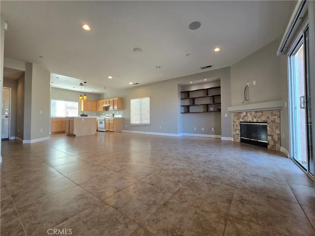 Photo of 736 Summit Drive, Palm Springs, CA 92262 (MLS # CV26023293)