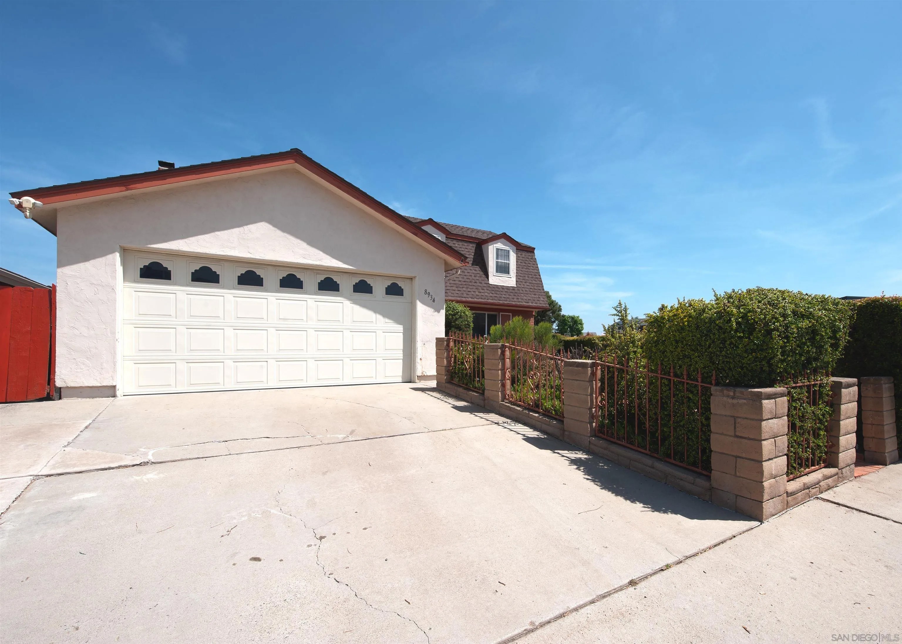 8934 Idyllwild