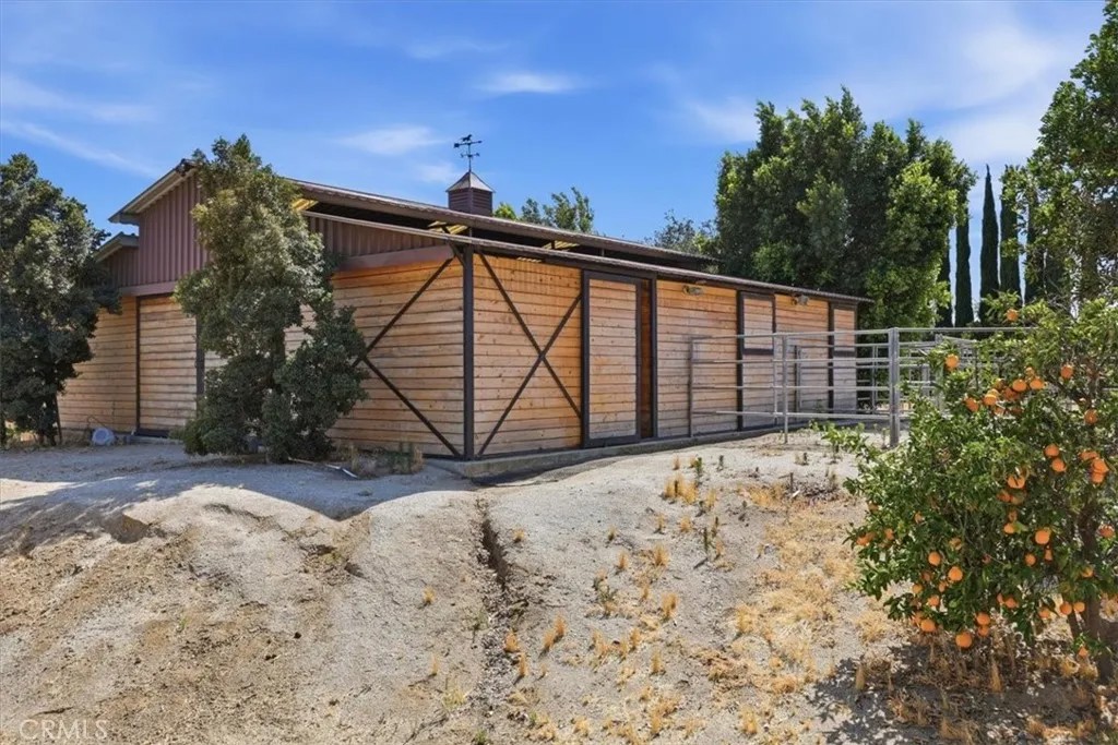 17731 Glen Hollow