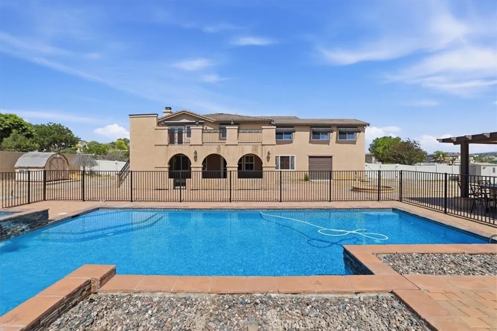 17731 Glen Hollow