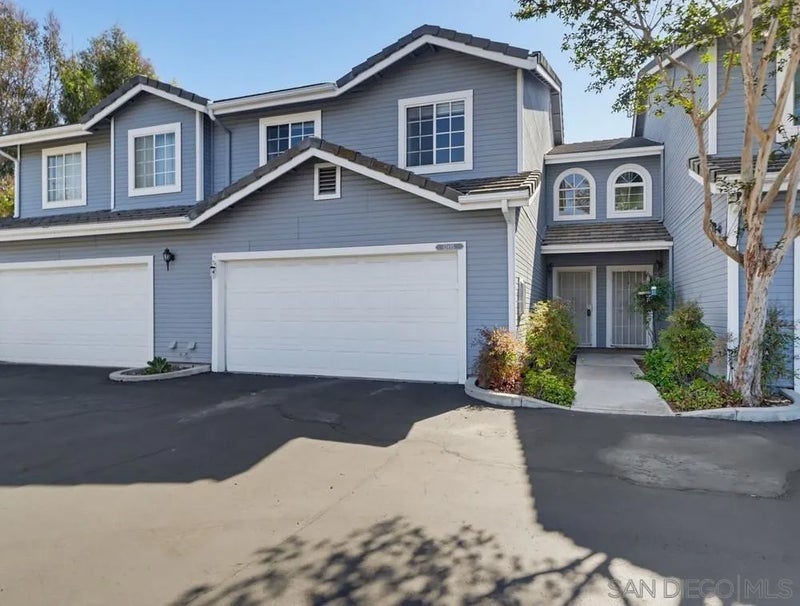 12895 Carriage Heights Way