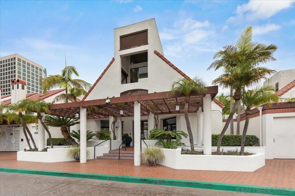 Photo of 701 Kettner Blvd #16, San Diego, CA 92101 (MLS # 260003356)