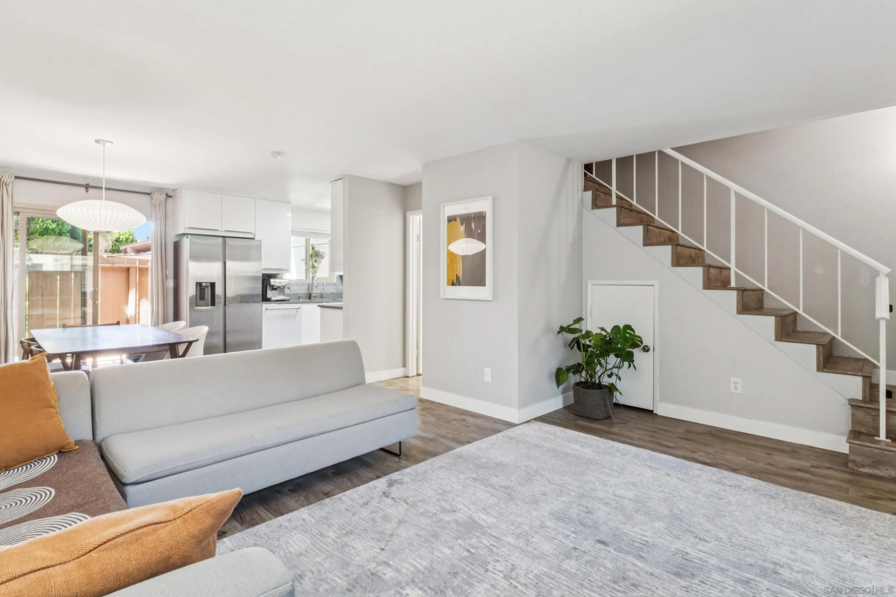 7835 Camino Tranquilo