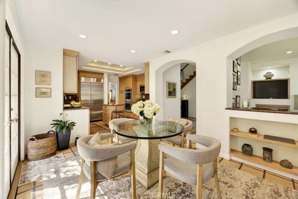 Photo of 36 Hillcrest Meadows, Rolling Hills Estates, CA 90274 (MLS # PV26077821)