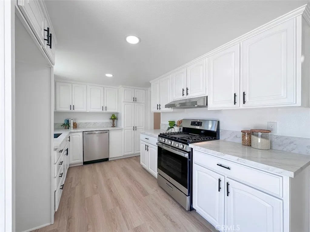 1363 Amador