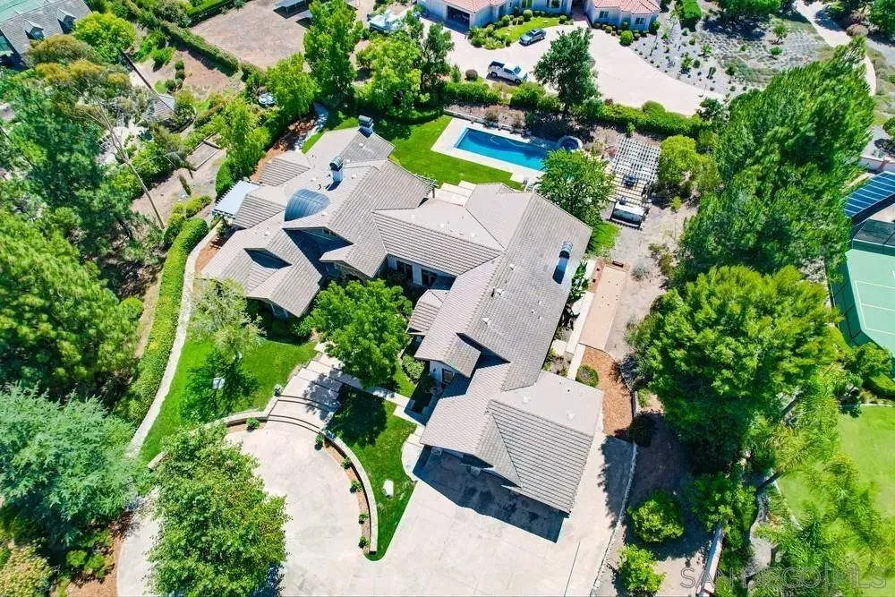 Poway, California 92064, United States, 4 Bedrooms Bedrooms, ,5 BathroomsBathrooms,Residential,Active,177286