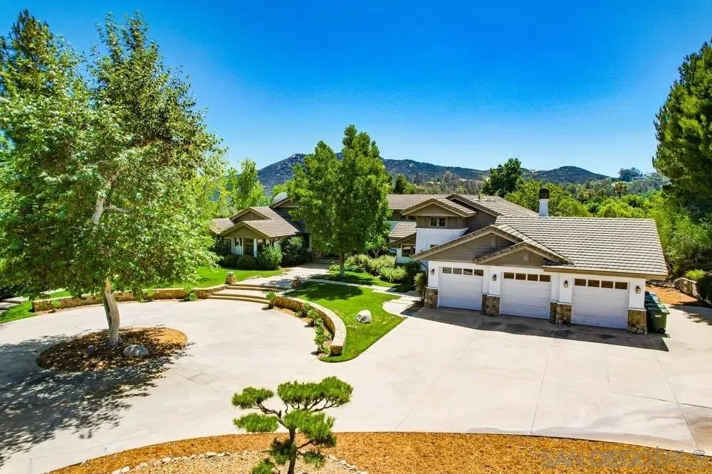 Poway, California 92064, United States, 4 Bedrooms Bedrooms, ,5 BathroomsBathrooms,Residential,Active,177286
