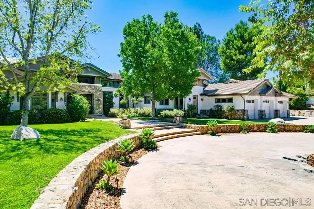 Poway, California 92064, United States, 4 Bedrooms Bedrooms, ,5 BathroomsBathrooms,Residential,Active,177286