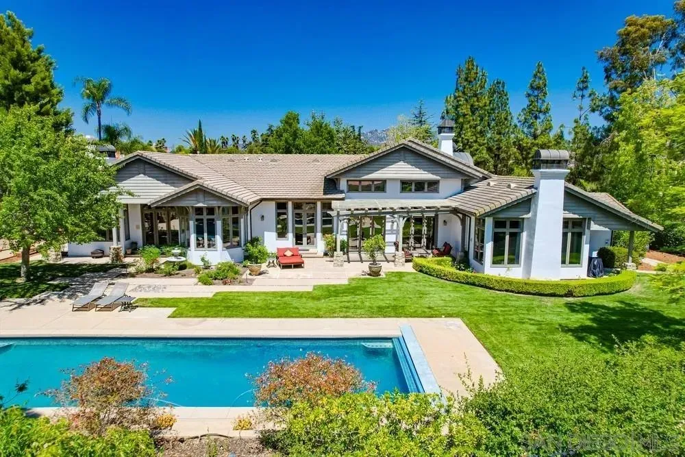 Poway, California 92064, United States, 4 Bedrooms Bedrooms, ,5 BathroomsBathrooms,Residential,Active,177286