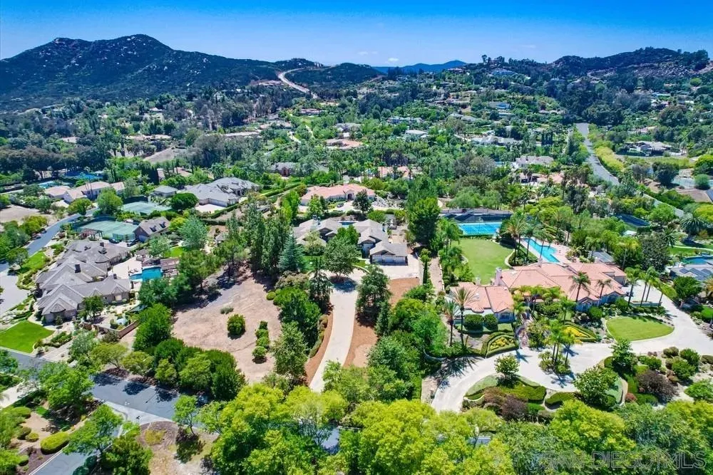 Poway, California 92064, United States, 4 Bedrooms Bedrooms, ,5 BathroomsBathrooms,Residential,Active,177286