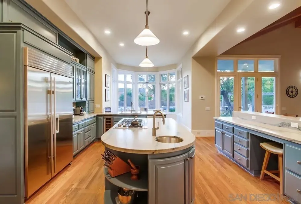 Poway, California 92064, United States, 4 Bedrooms Bedrooms, ,5 BathroomsBathrooms,Residential,Active,177286