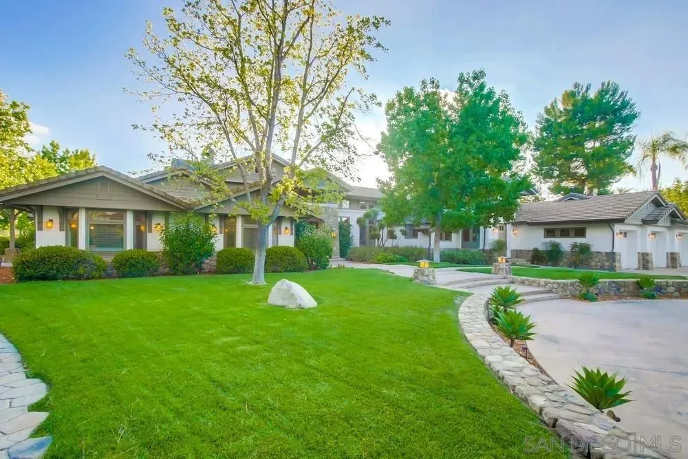 Poway, California 92064, United States, 4 Bedrooms Bedrooms, ,5 BathroomsBathrooms,Residential,Active,177286