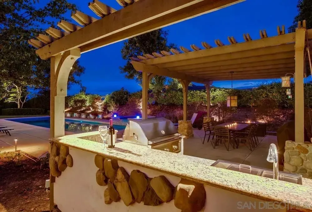 Poway, California 92064, United States, 4 Bedrooms Bedrooms, ,5 BathroomsBathrooms,Residential,Active,177286