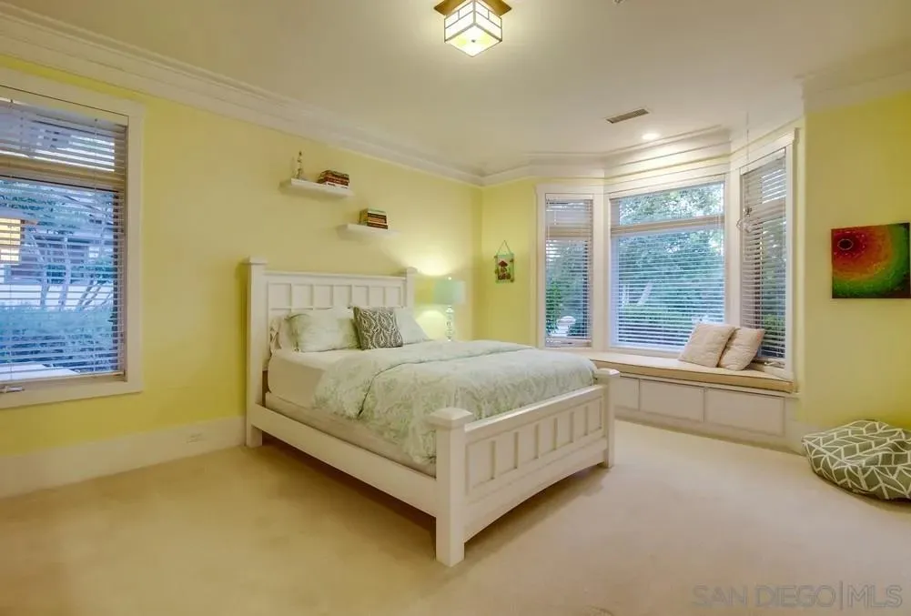 Poway, California 92064, United States, 4 Bedrooms Bedrooms, ,5 BathroomsBathrooms,Residential,Active,177286