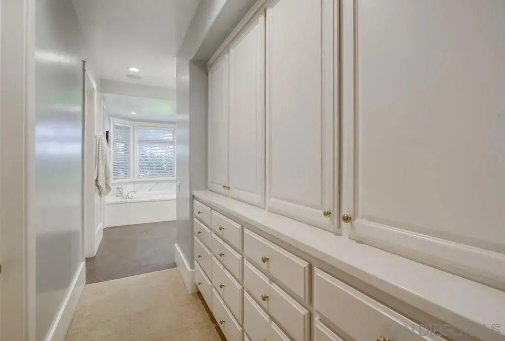 Poway, California 92064, United States, 4 Bedrooms Bedrooms, ,5 BathroomsBathrooms,Residential,Active,177286