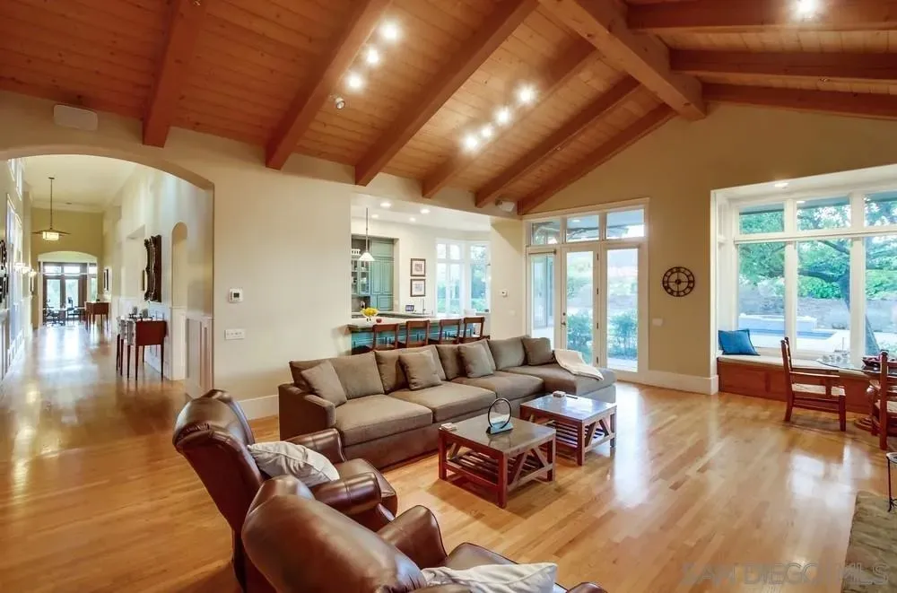 Poway, California 92064, United States, 4 Bedrooms Bedrooms, ,5 BathroomsBathrooms,Residential,Active,177286