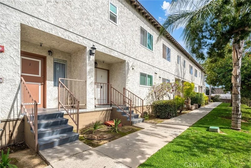 614-620 N Mar Vista