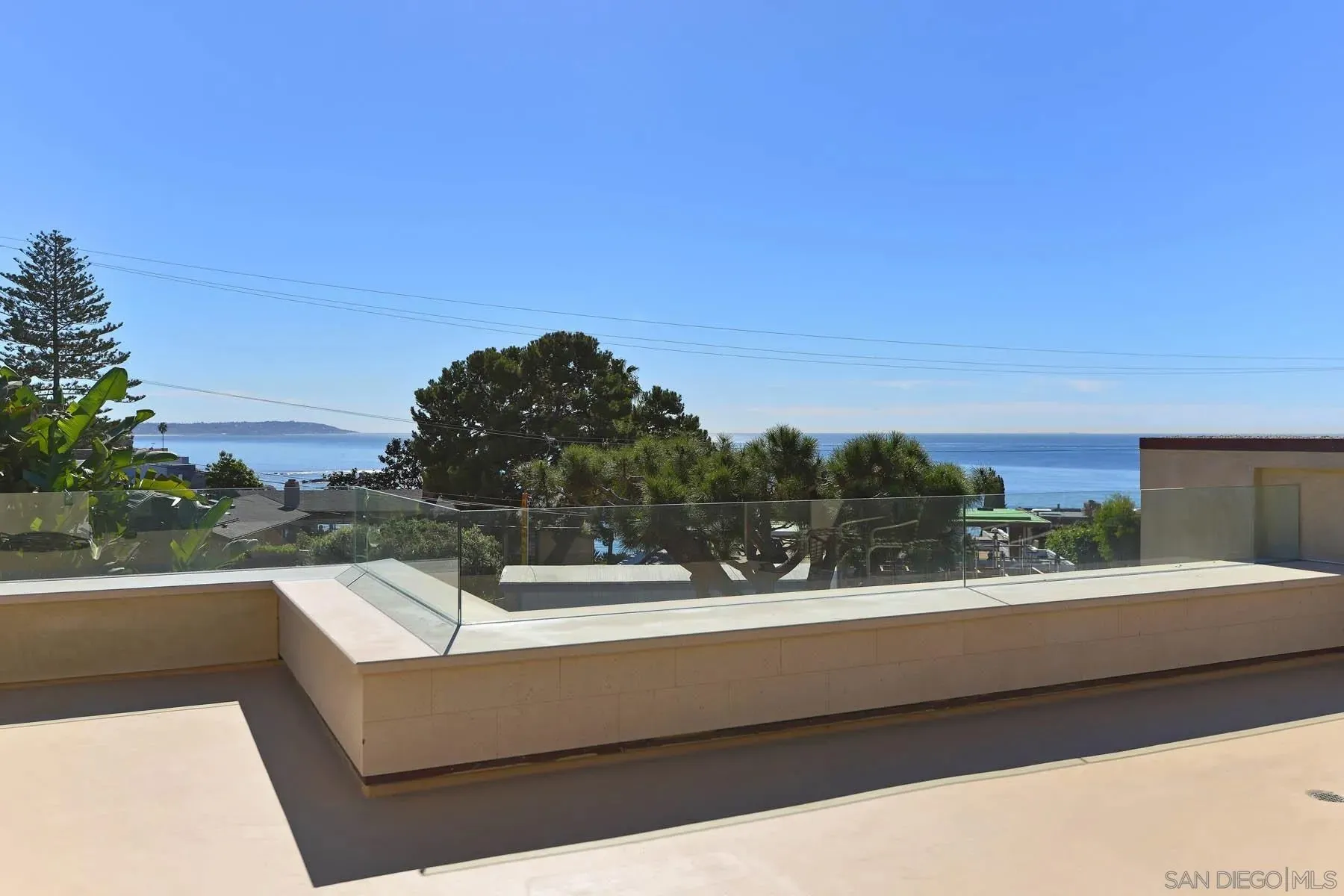 La Jolla, California 92037, United States, 4 Bedrooms Bedrooms, ,5 BathroomsBathrooms,Residential,Active,201770