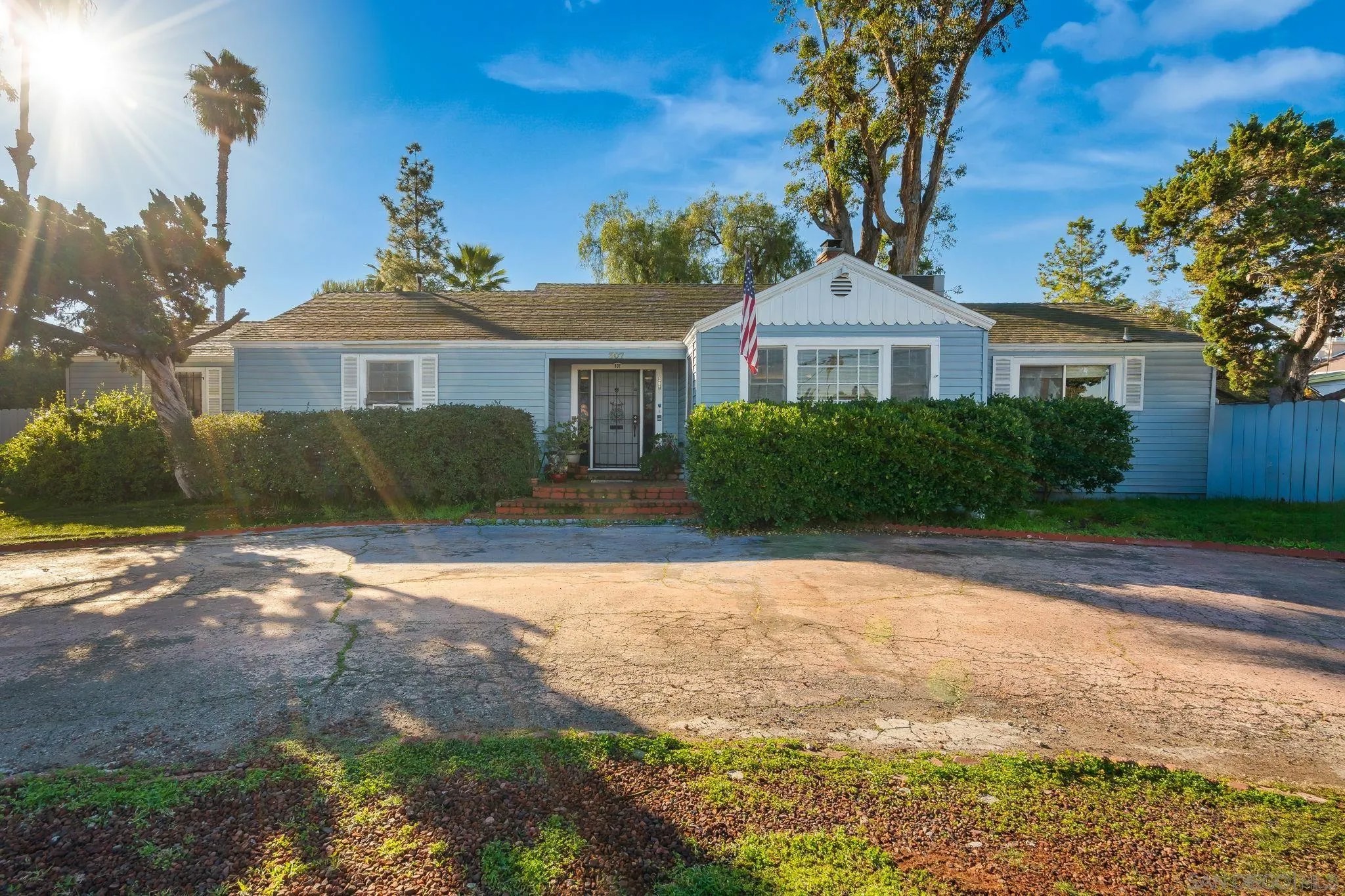 307 E Washington Ave