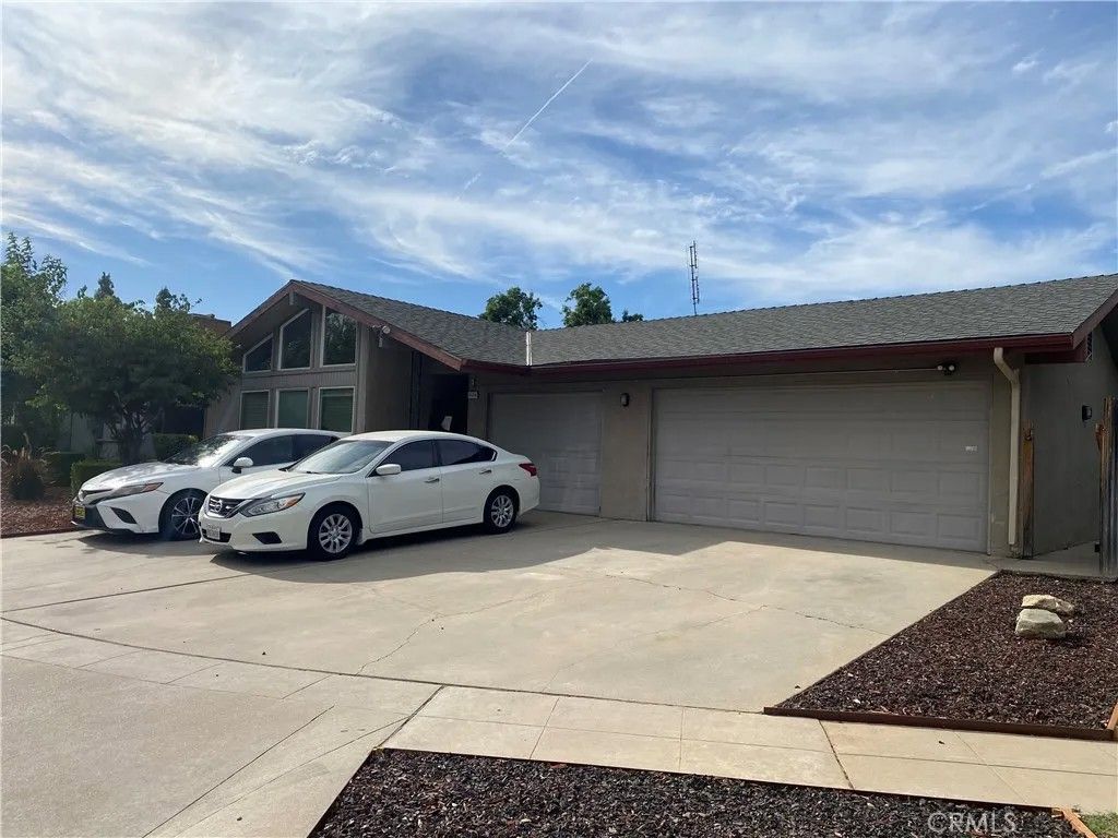Photo of 3136 W Austin Way, Fresno, CA 93722 (MLS # PI26092660)