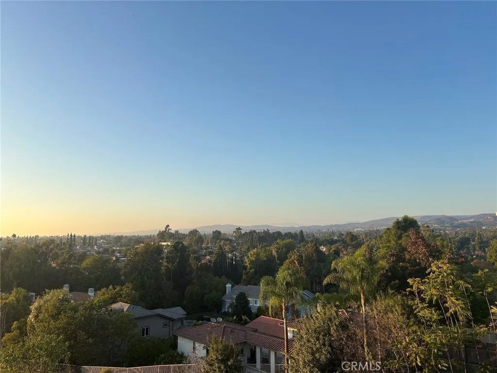 5231 Highland Avenue