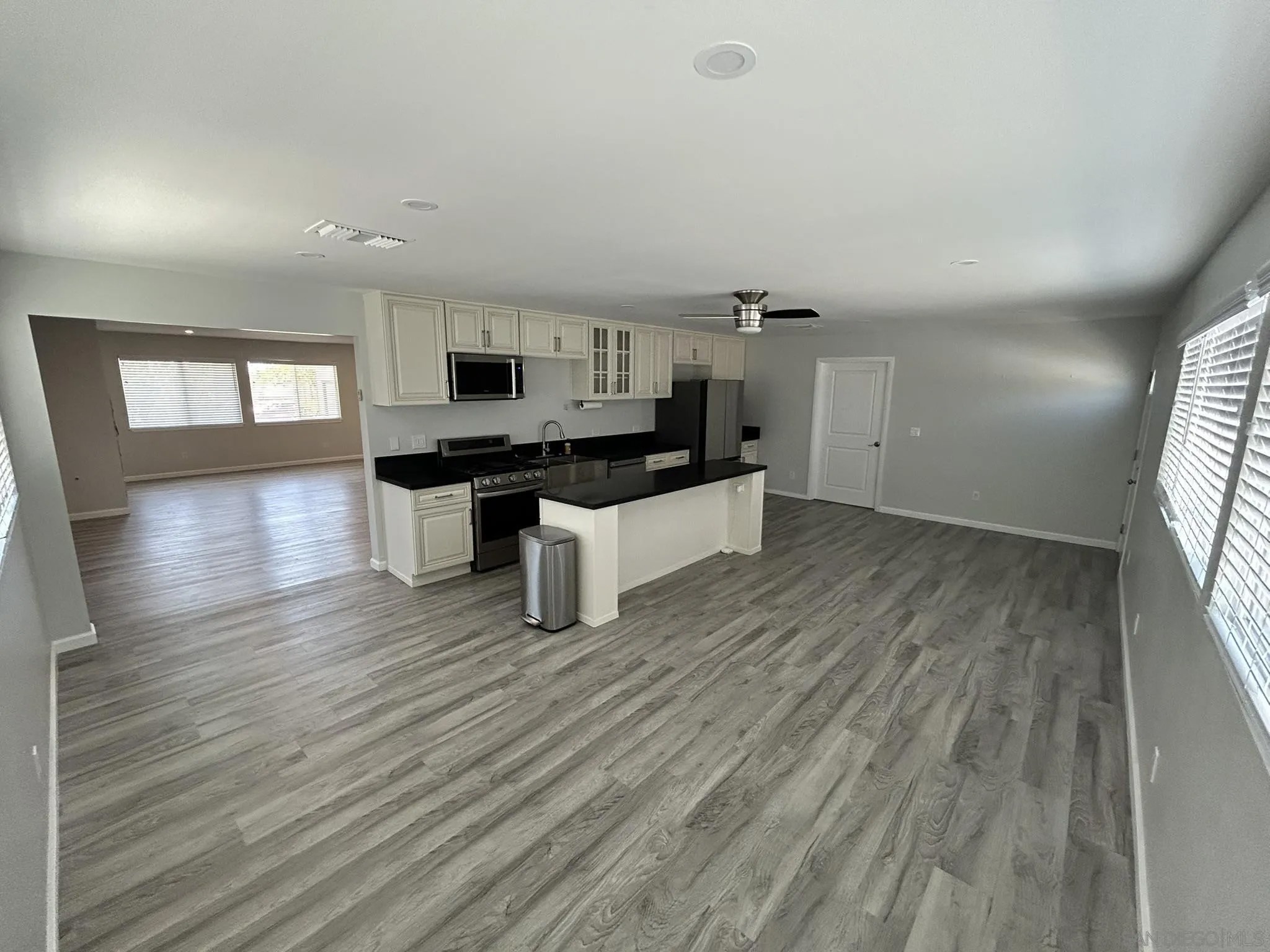 27452 Silver Lakes Pkwy