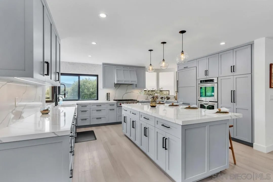 3453 Via Loma Vista