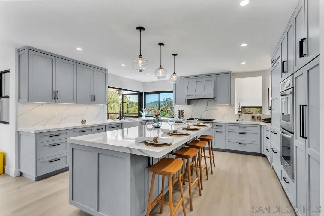 3453 Via Loma Vista