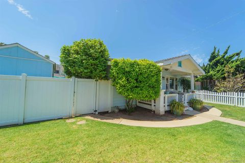 Photo of 321 S Freeman St, Oceanside, CA 92054 (MLS # 250038967)