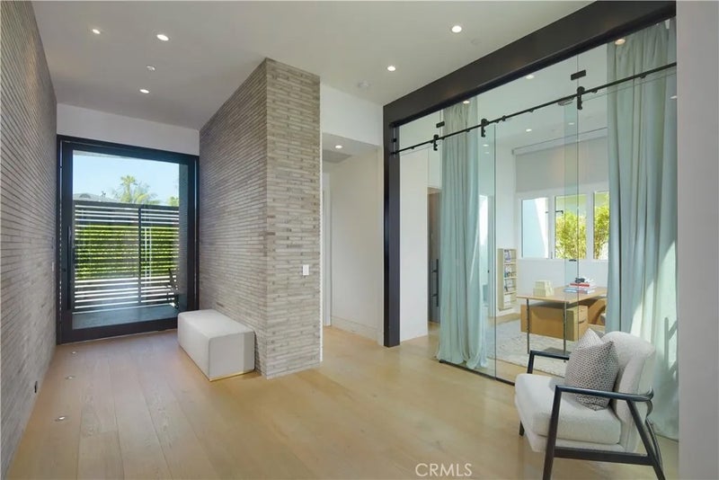 1201 Dolphin Terrace