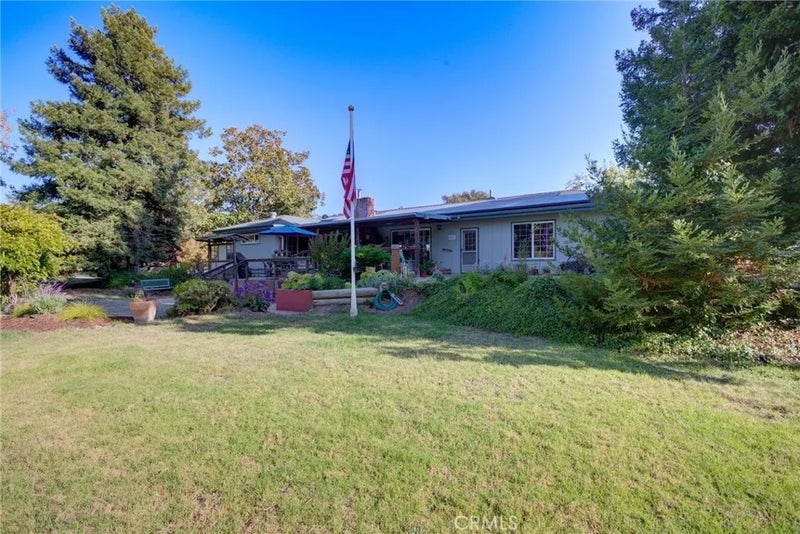 841 E Cherry Creek