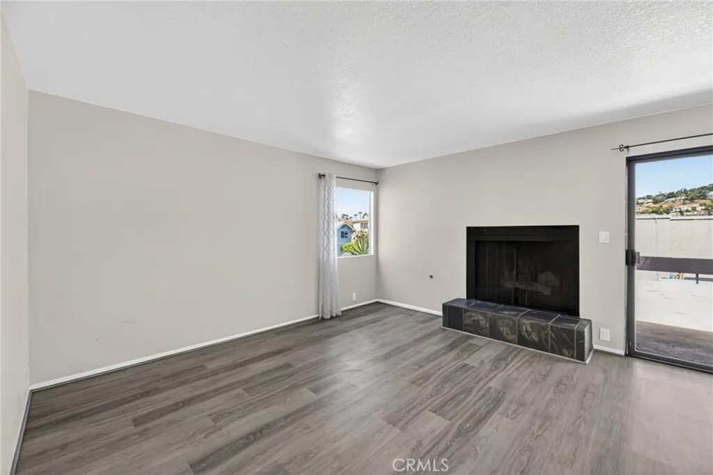 7526 Jerez Court 4