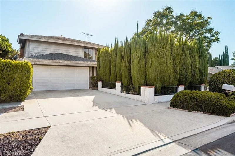 291 N Paseo Picaro