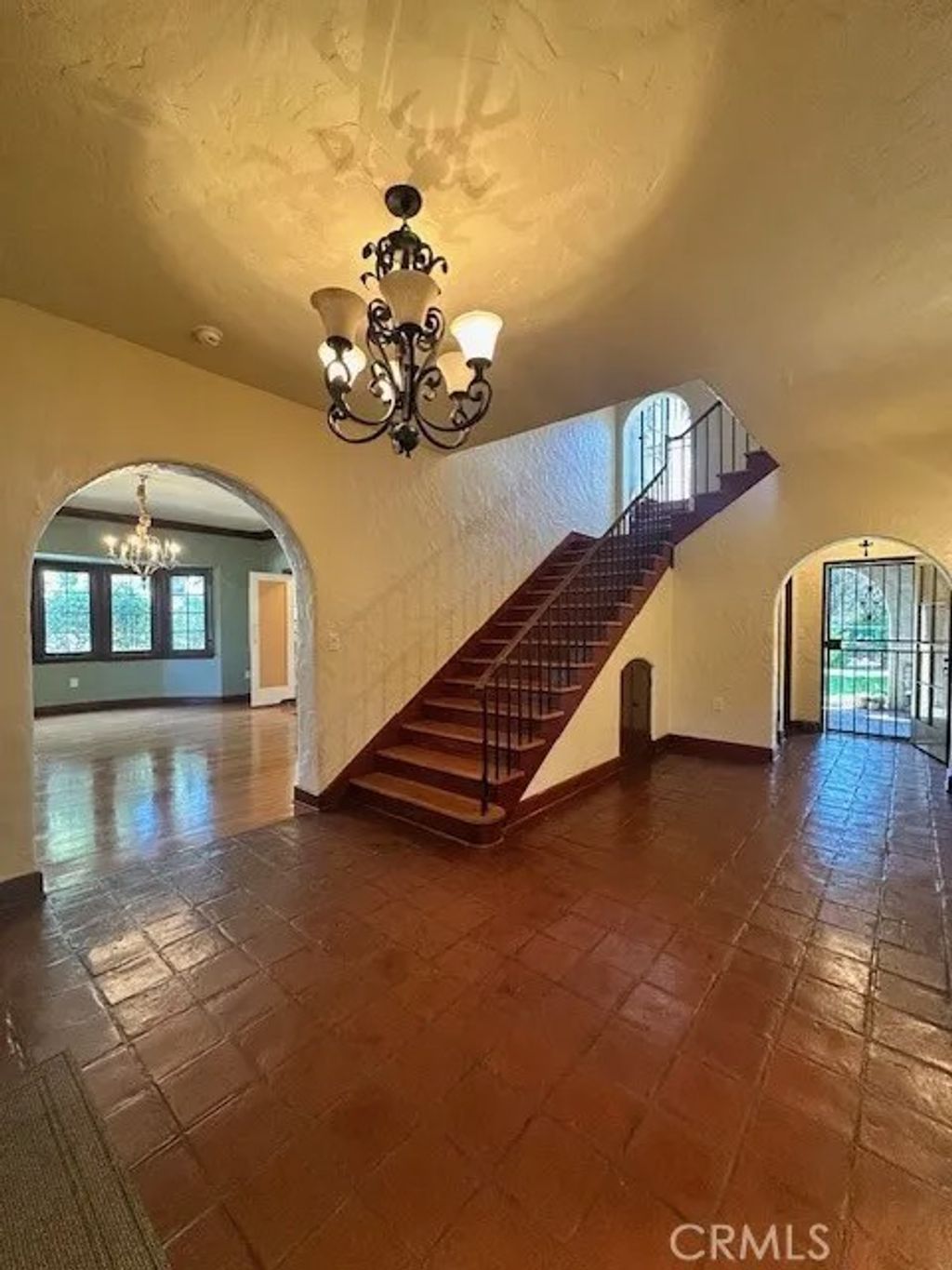 Photo of 484 Prospect Terrace, Pasadena, CA 91103 (MLS # AR25274864)