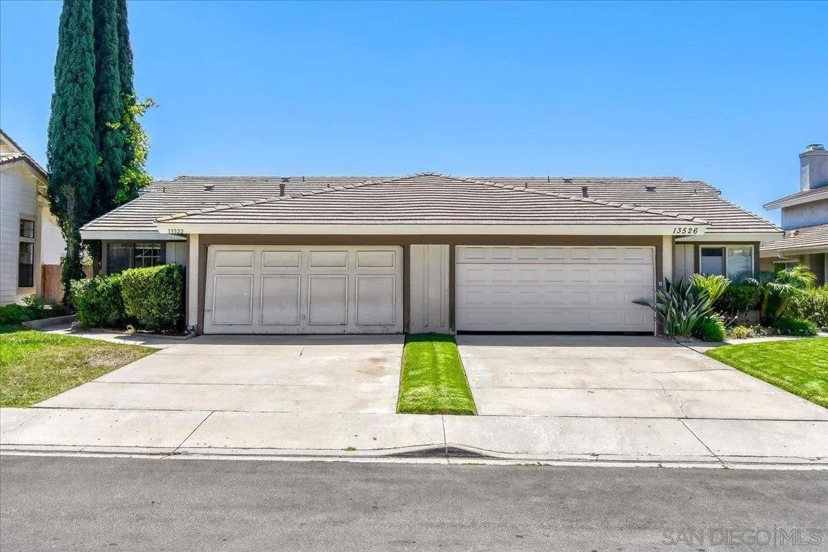 13522 Hike Lane