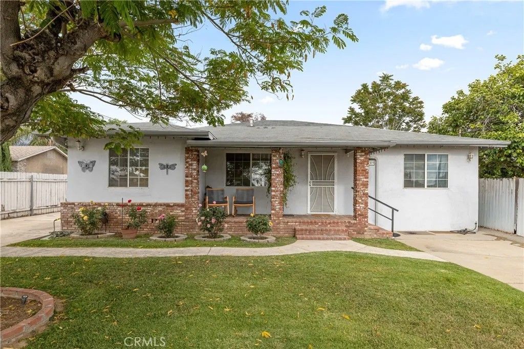 Photo of 13709 4th Street, Yucaipa, CA 92399 (MLS # CV26098461)