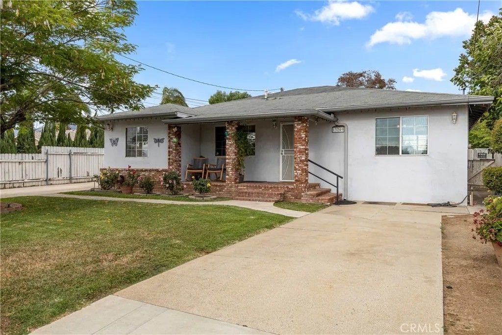 Photo of 13709 4th Street, Yucaipa, CA 92399 (MLS # CV26098461)