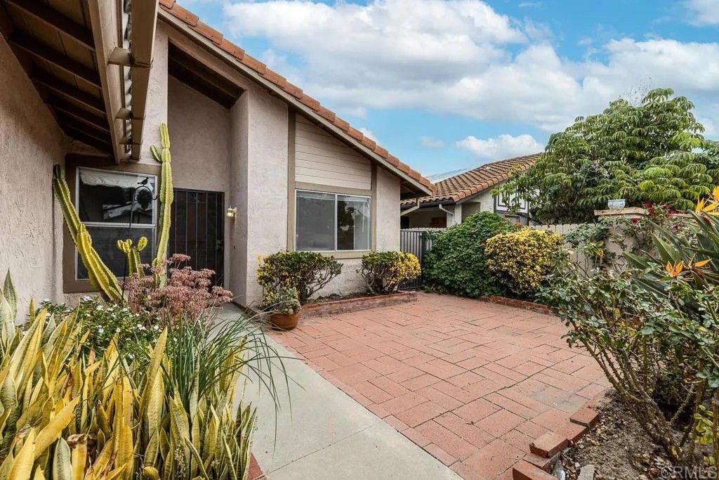 Photo of 254 Saguaro Place, Oceanside, CA 92057 (MLS # NDP2601344)