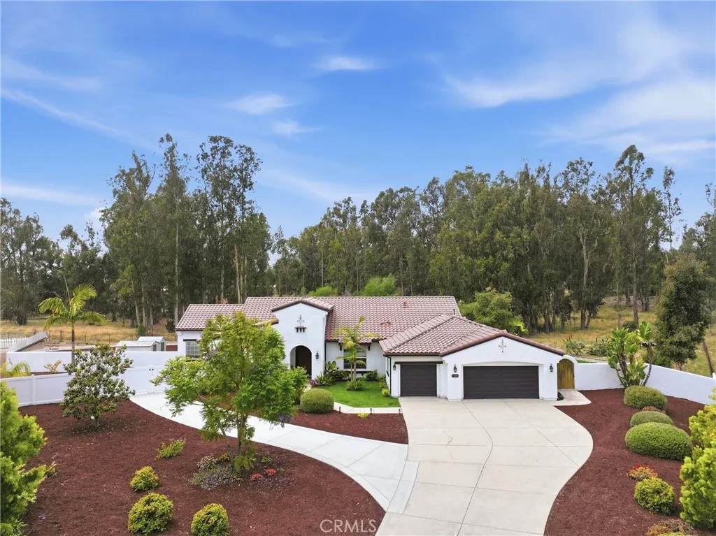 1390 Coloma