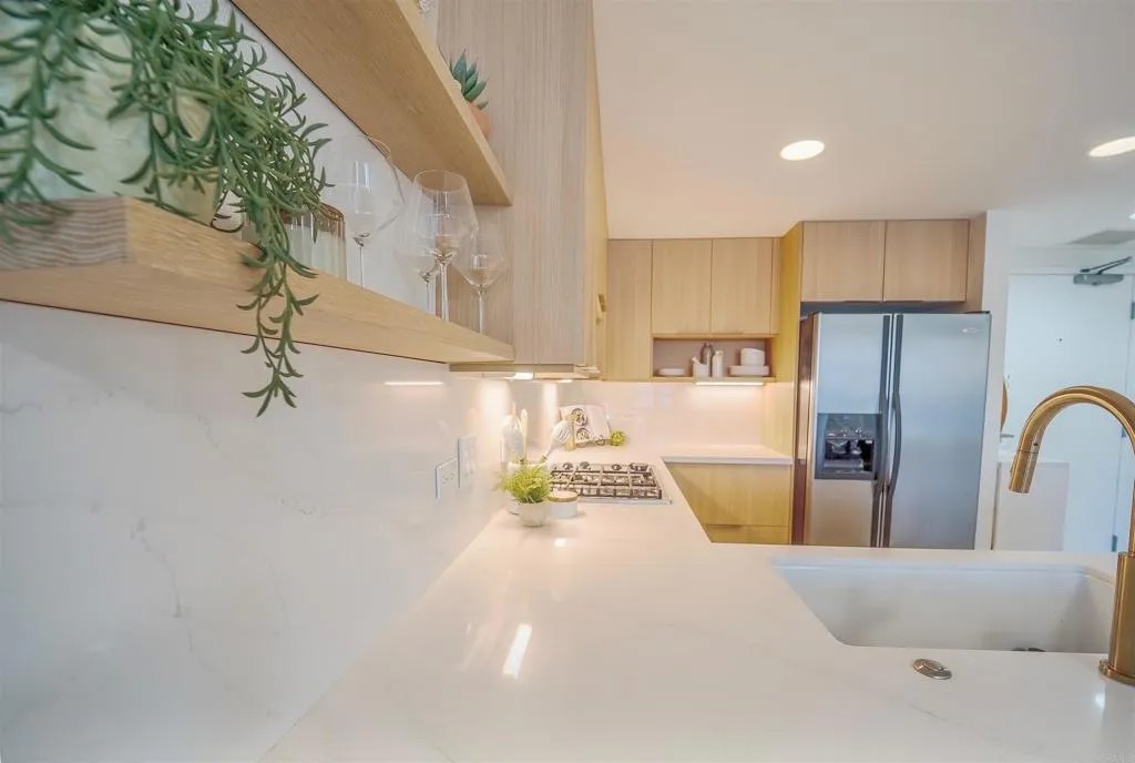 875 G Street 303