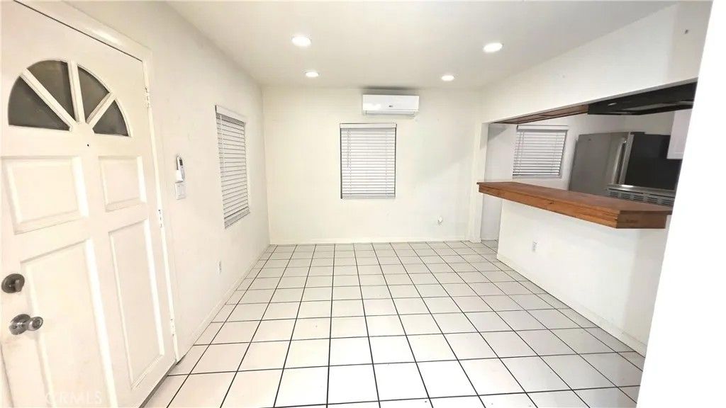 Photo of 2820 7th, Los Angeles, CA 90018 (MLS # PW26001638)